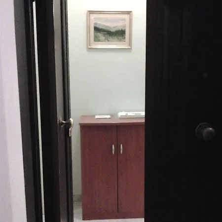 Genny Piazza Di Spagna Gæstehus 5*